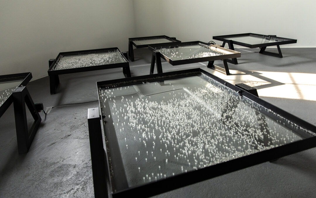 1/f, Glass, steel, motors installation by Helen Lee.